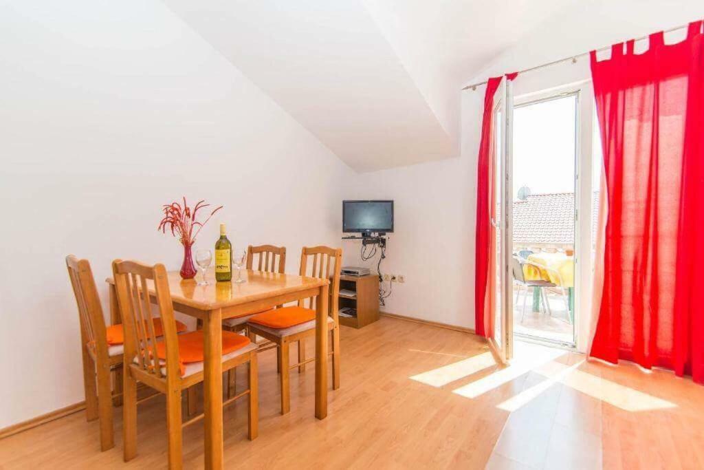 Apartmani Jerkin Βόντιτσε Εξωτερικό φωτογραφία